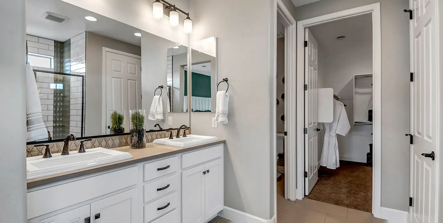 Jade-model-primary-bathGALLERY