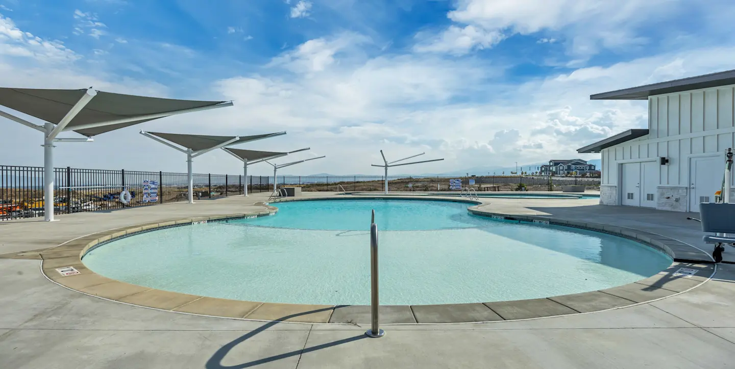 Sky Ranch Amenities - Pool