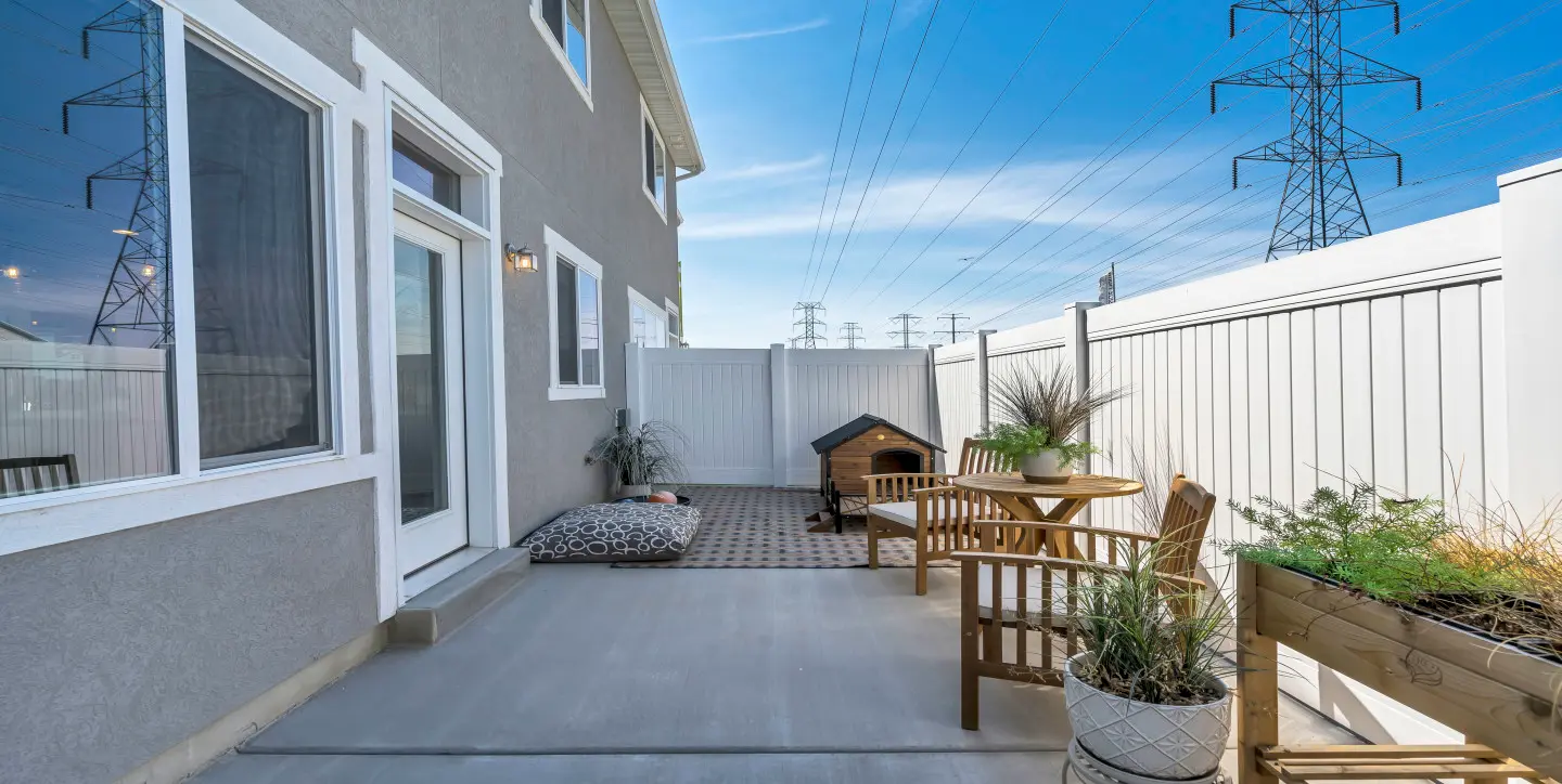 SPE Harvard Model Patio