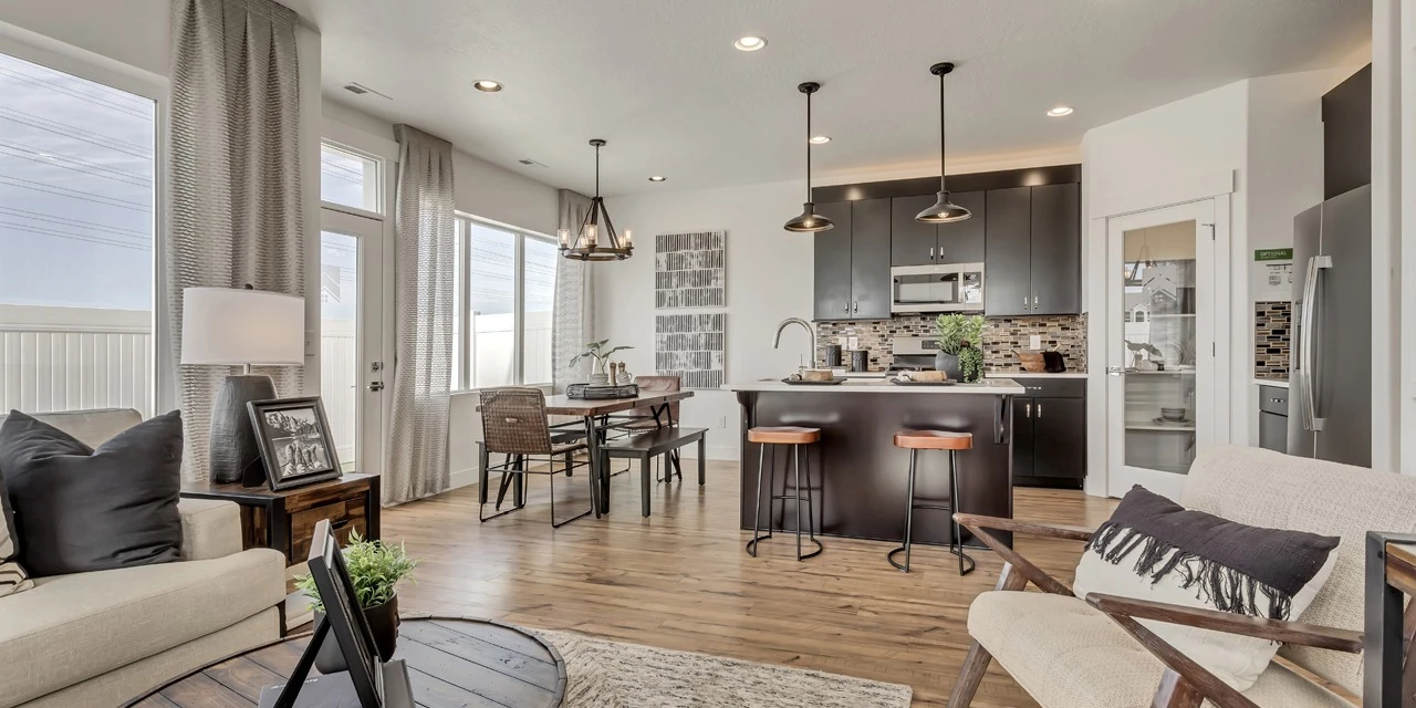 UT Salt Point Enclave Harvard great room