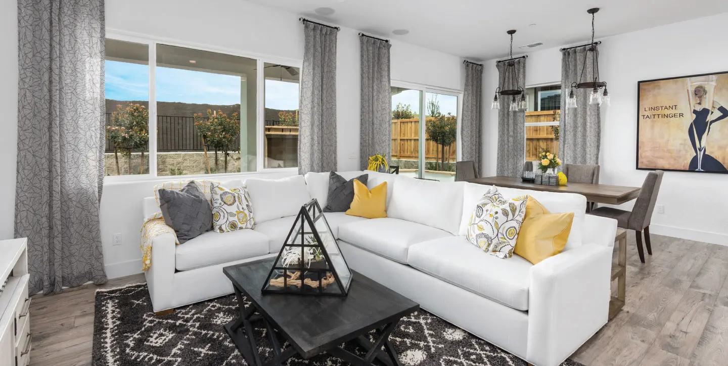 1440x724 Sunset-Iris Great-Room-2