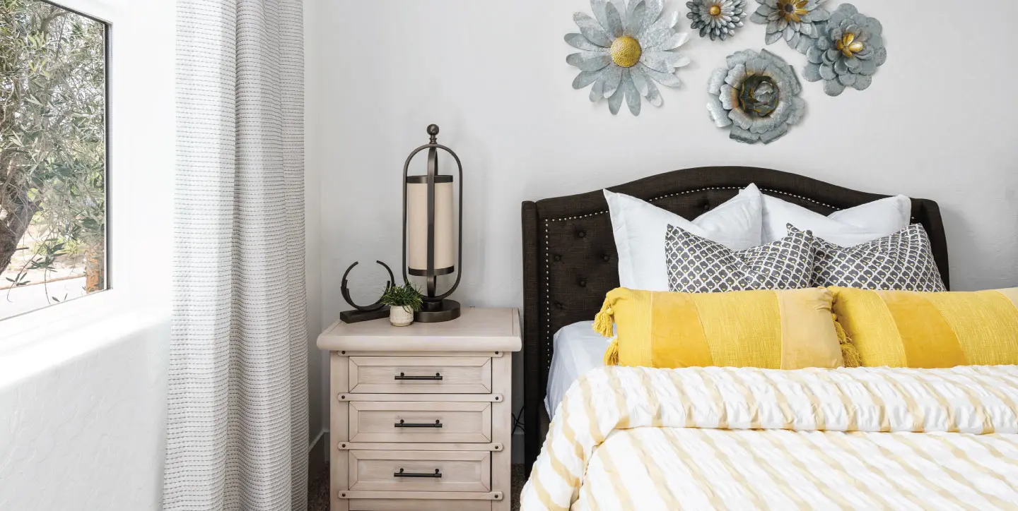 1440x724 Sunset-Iris Bedroom-3