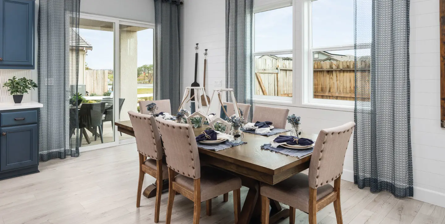 1440x724 Montague Dining