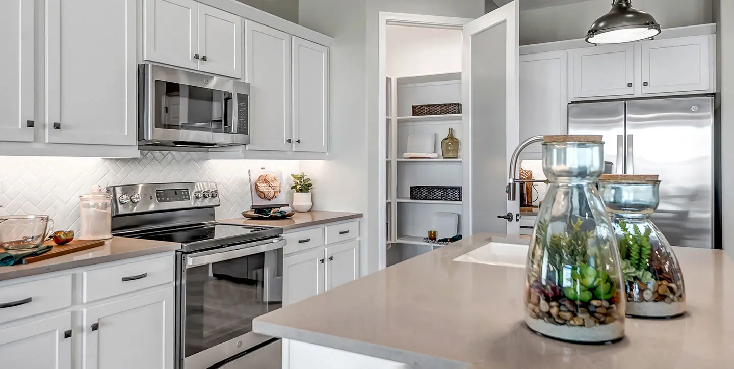 Jade-model-kitchen-angle GALLERY