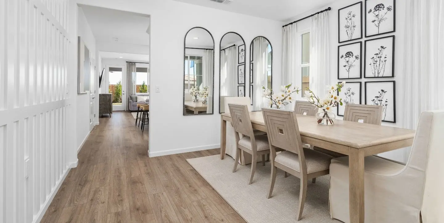 1440x724 Arden Sierra Dining