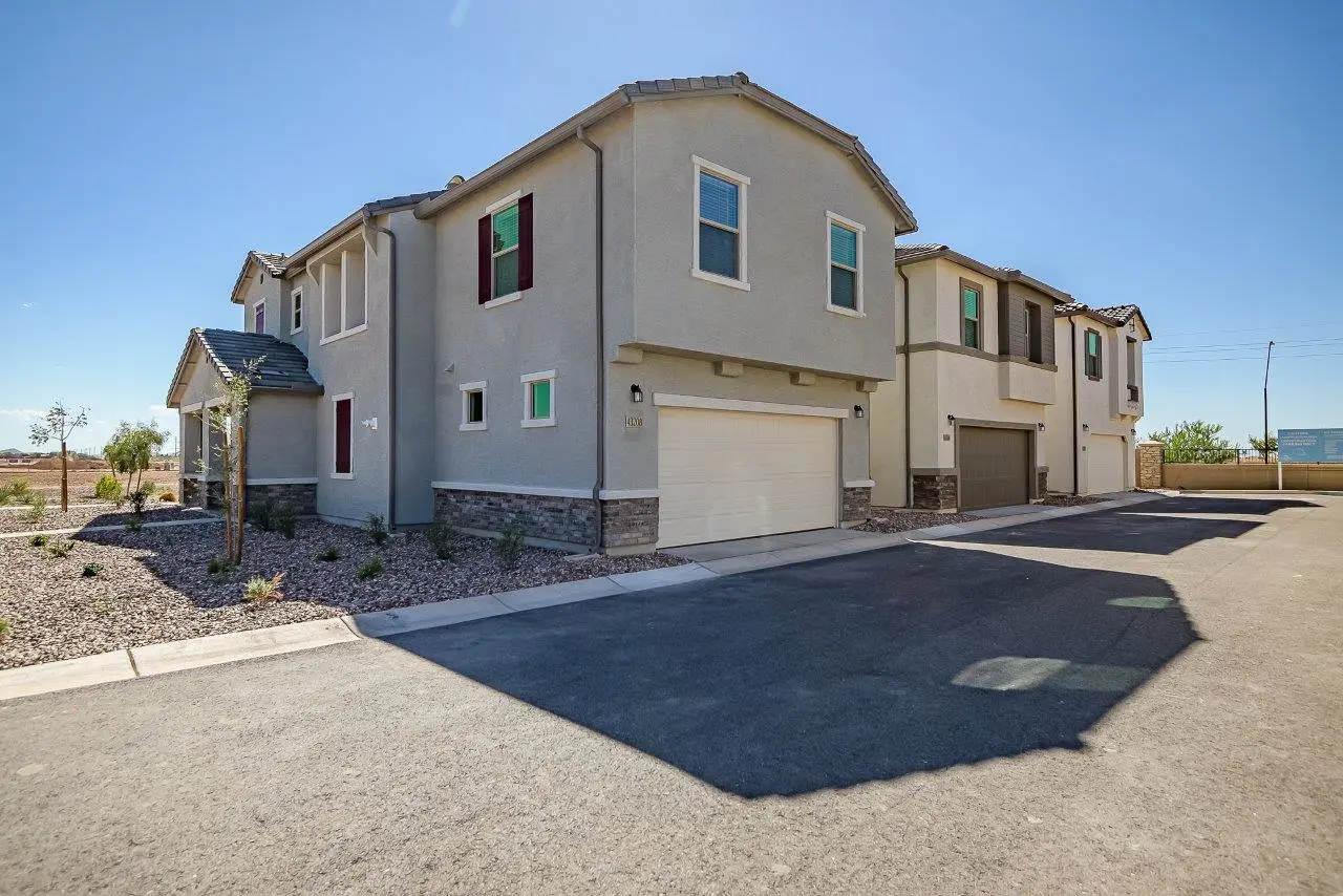 Exterior - front and garage entry