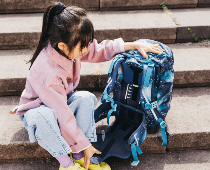 Ergonomic bag for primary school best sale