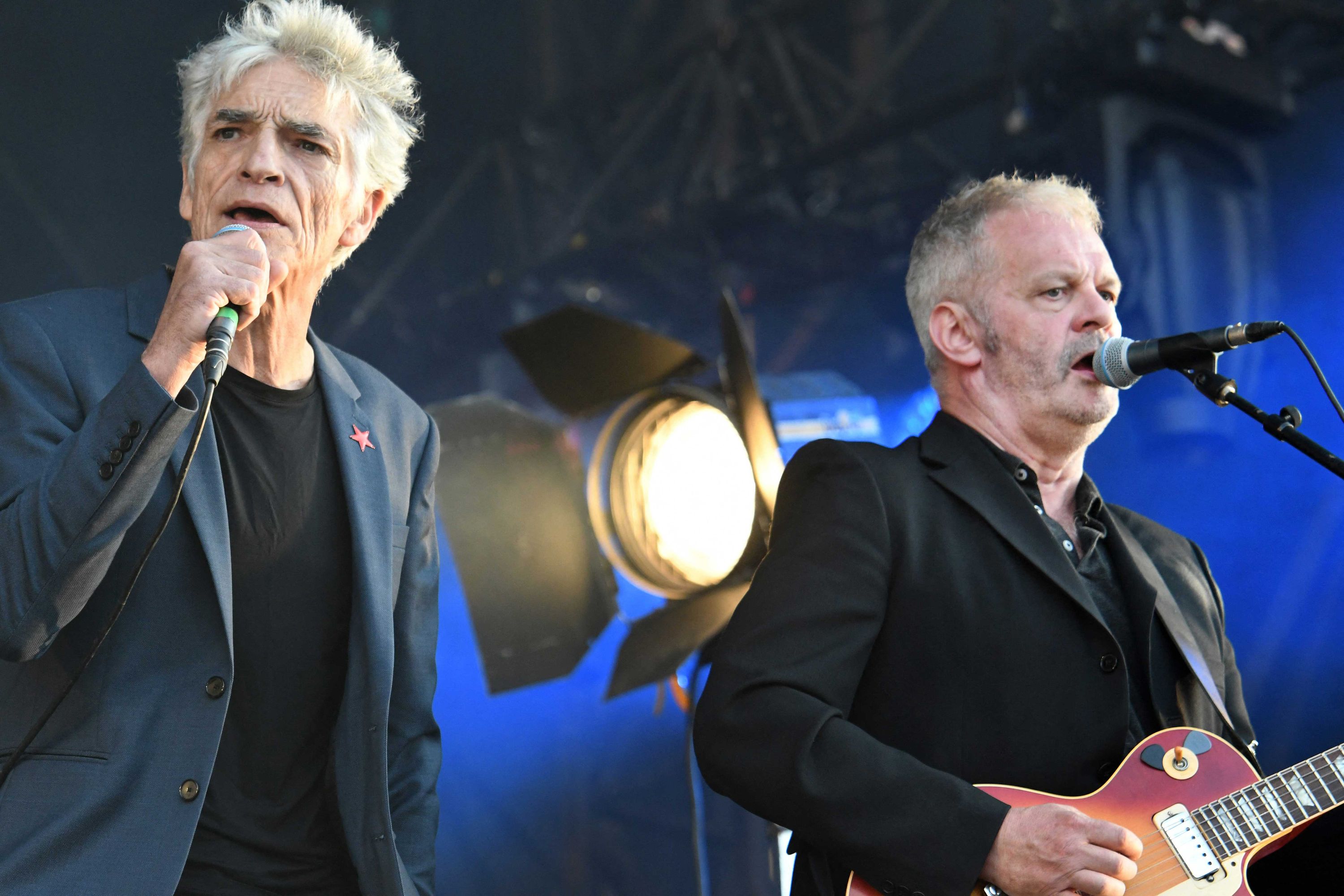 Le musicien Frank Darcel retrouvé mort, Pascal Obispo et Étienne Daho ...