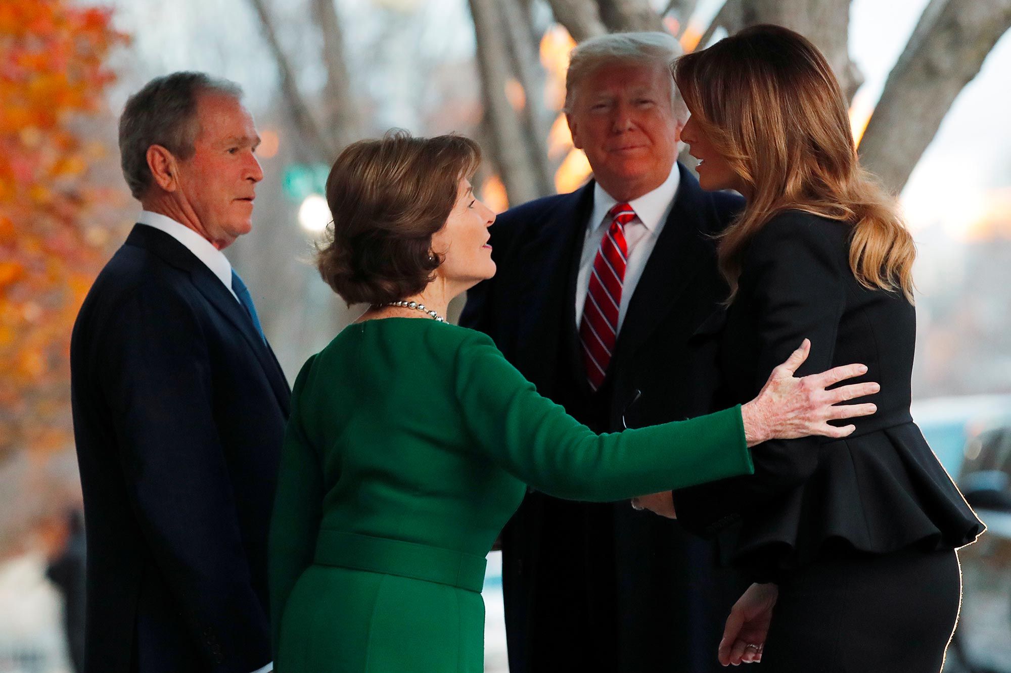 A la veille des obsèques nationales de George H. W. Bush, le clan Bush ...