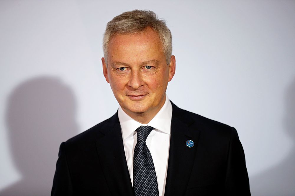 Chèque carburant: Le Maire se dit 