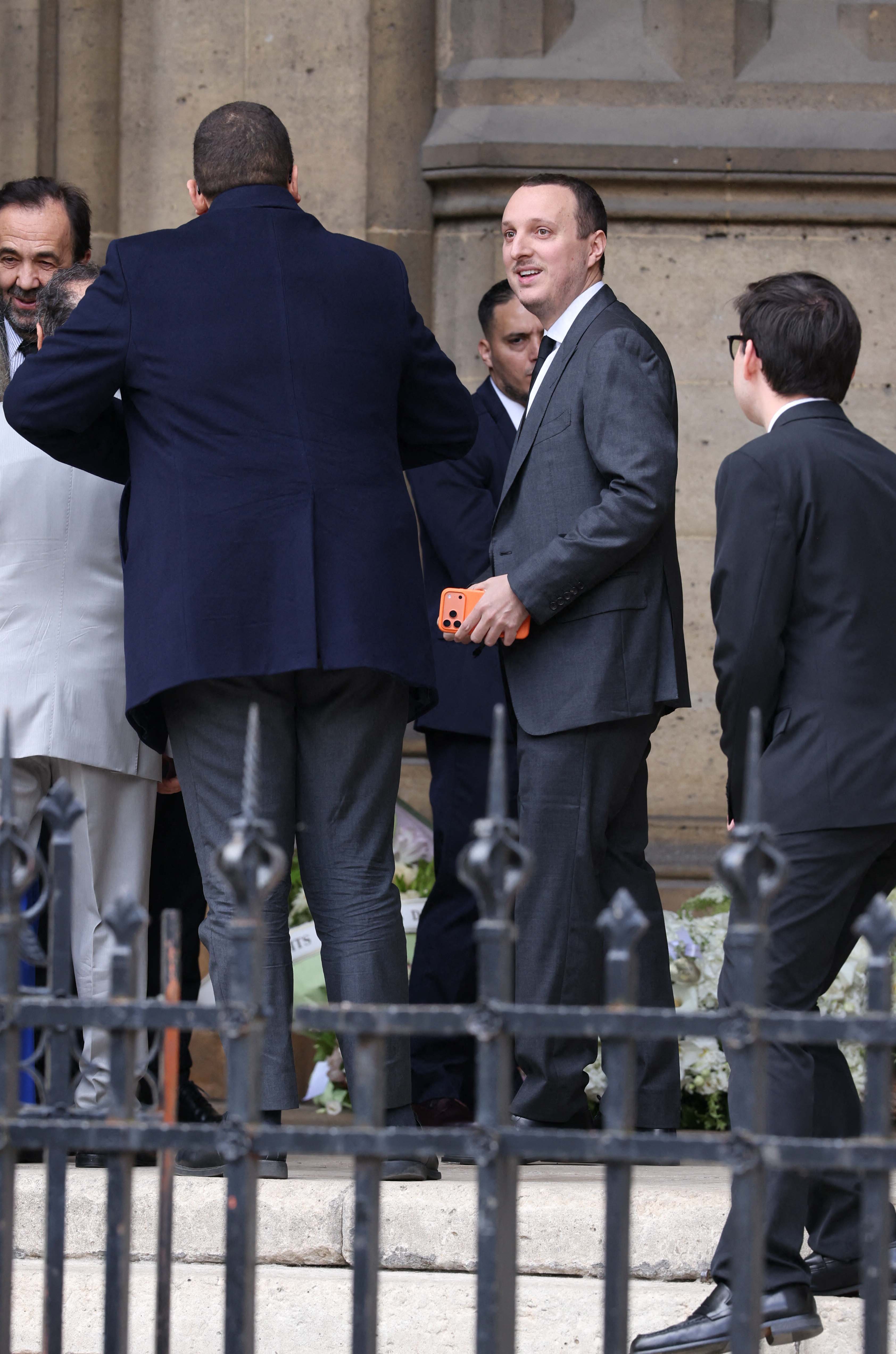 L’apparition remarquée du discret Martin Rey-Chirac aux obsèques de ...