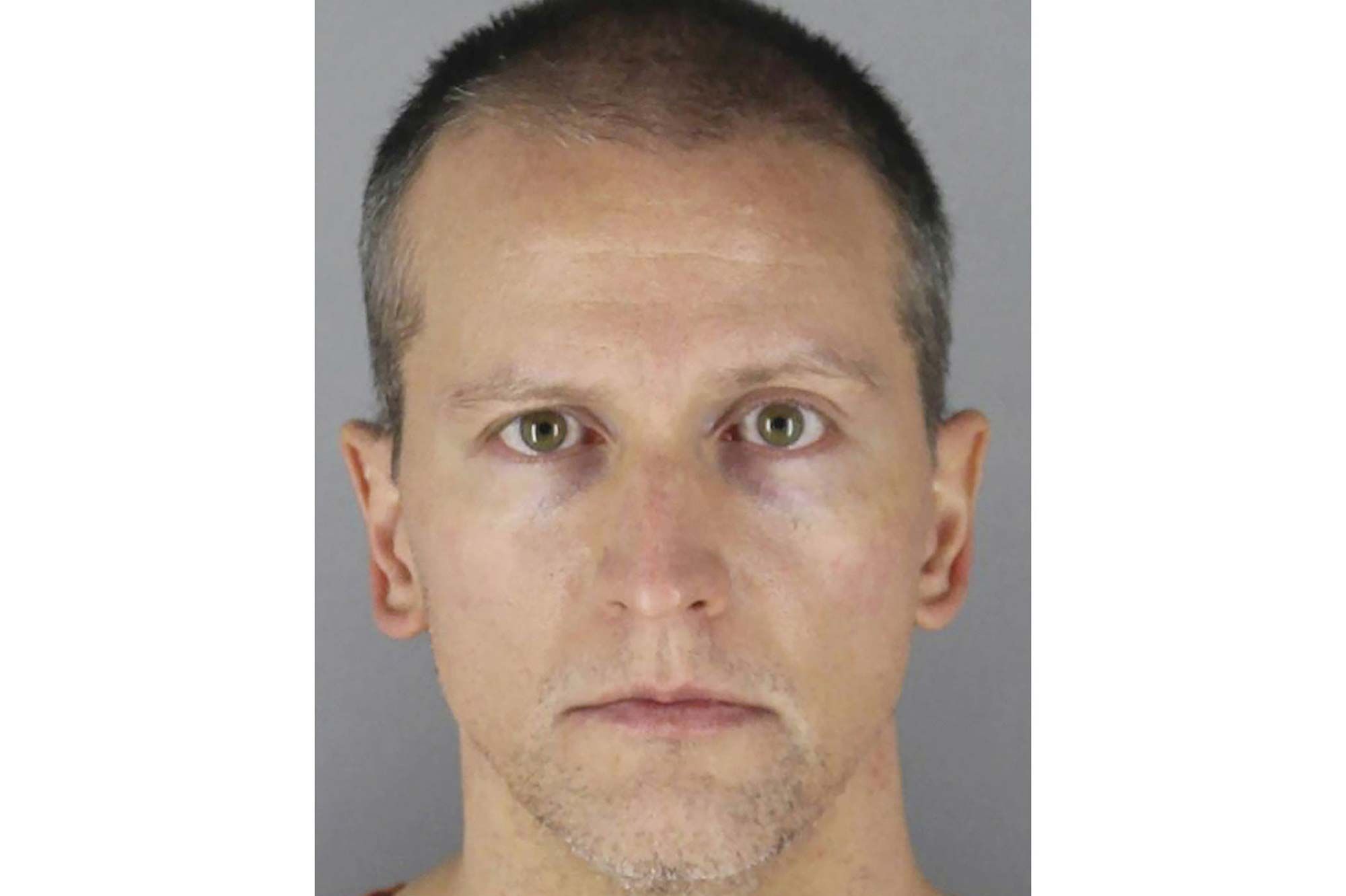 Derek Chauvin, le policier condamné pour le meurtre de George Floyd ...