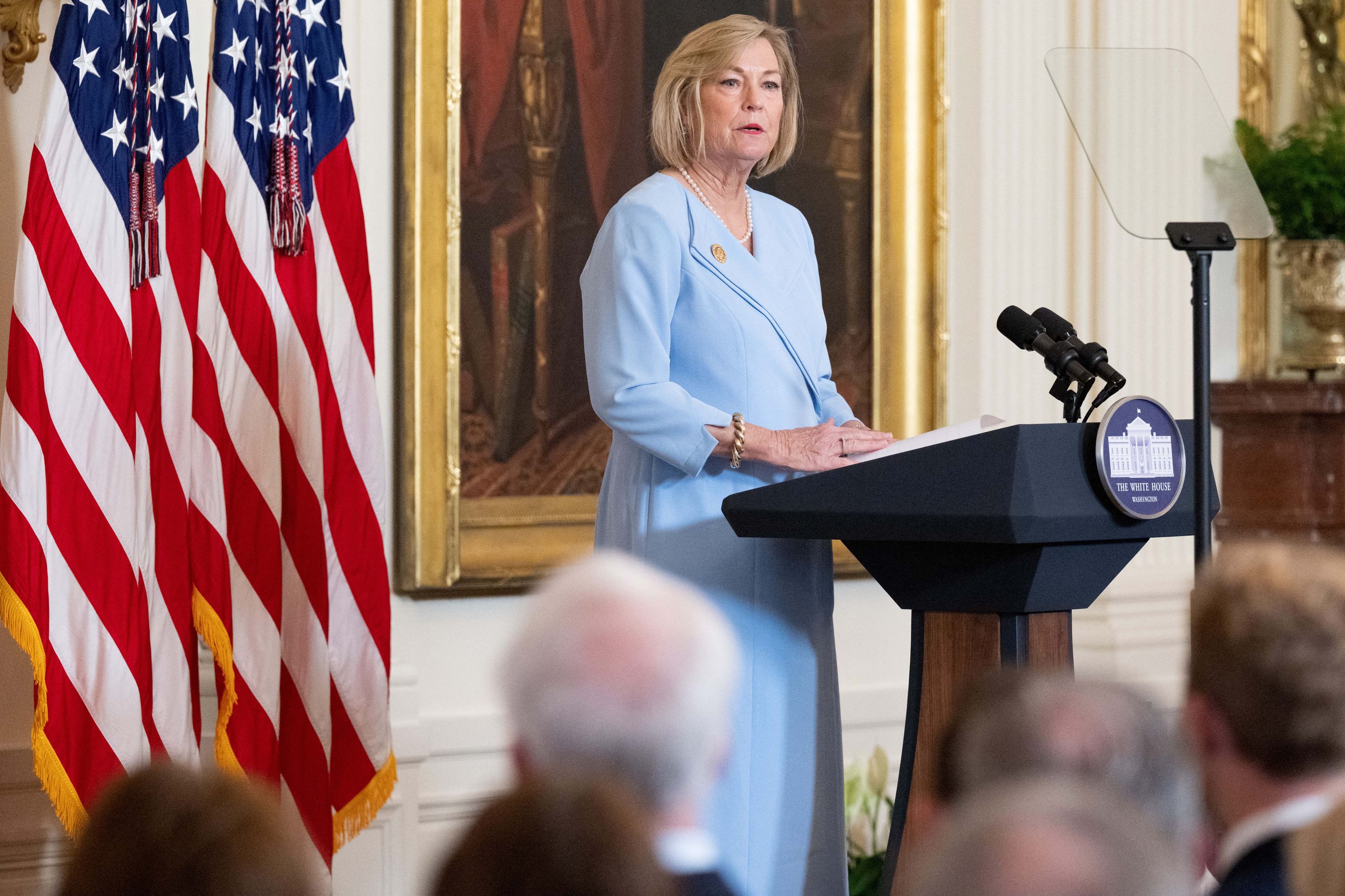Trahison chez les Républicains : la fille de l’ex-président Gerald Ford ...