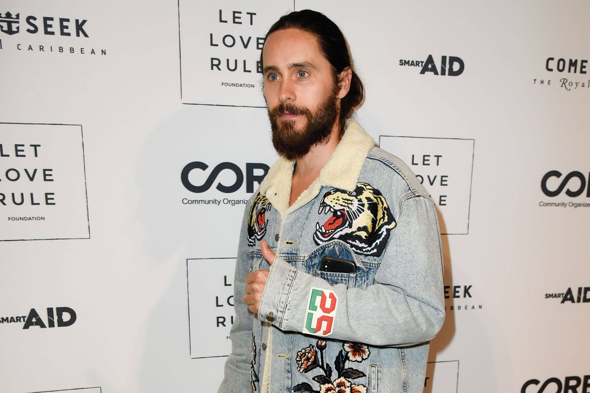 Jared Leto découvre à peine la propagation du coronavirus dans le monde
