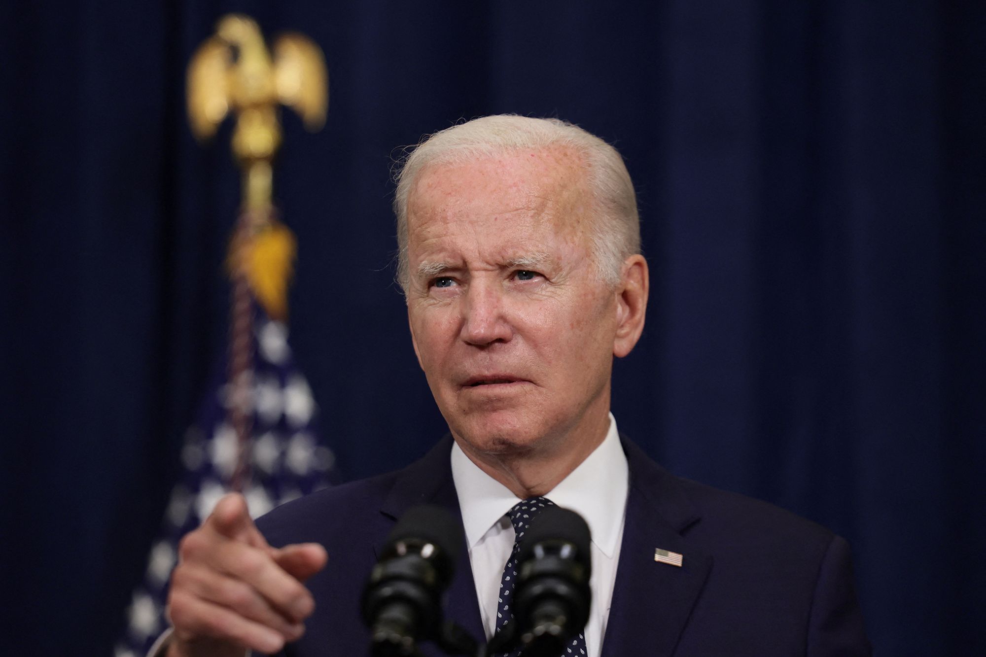 Joe Biden testé positif au Covid-19, le président présente des ...