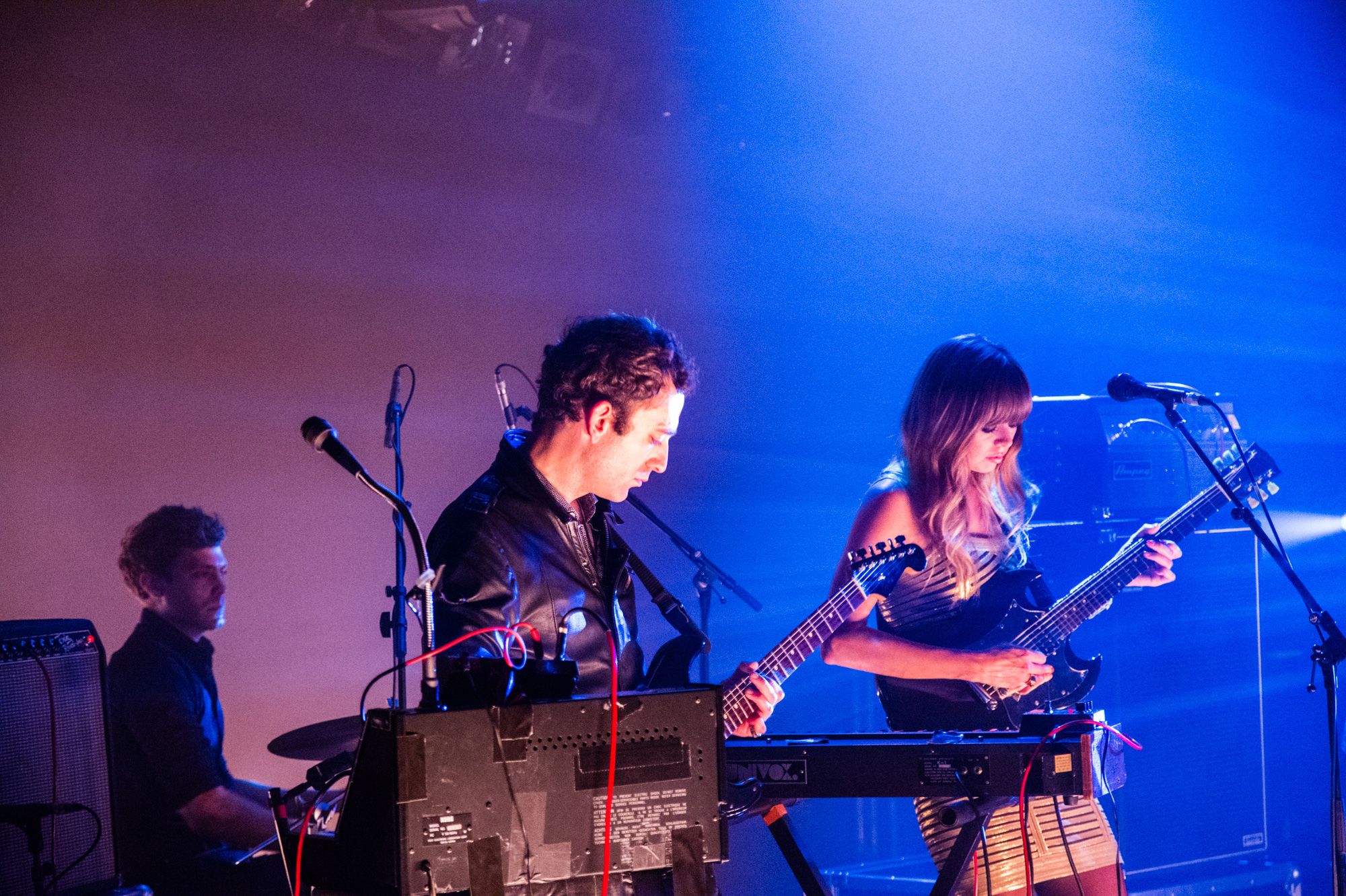 Les Chromatics et Glass Candy enchantent la Cigale