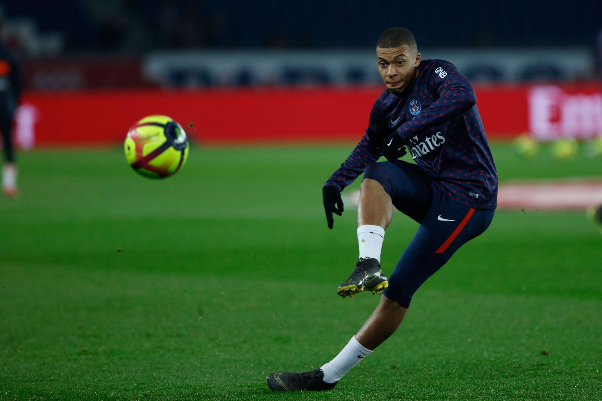 Mbappé demande qu'un but lui soit attribué, la Ligue lui répond non