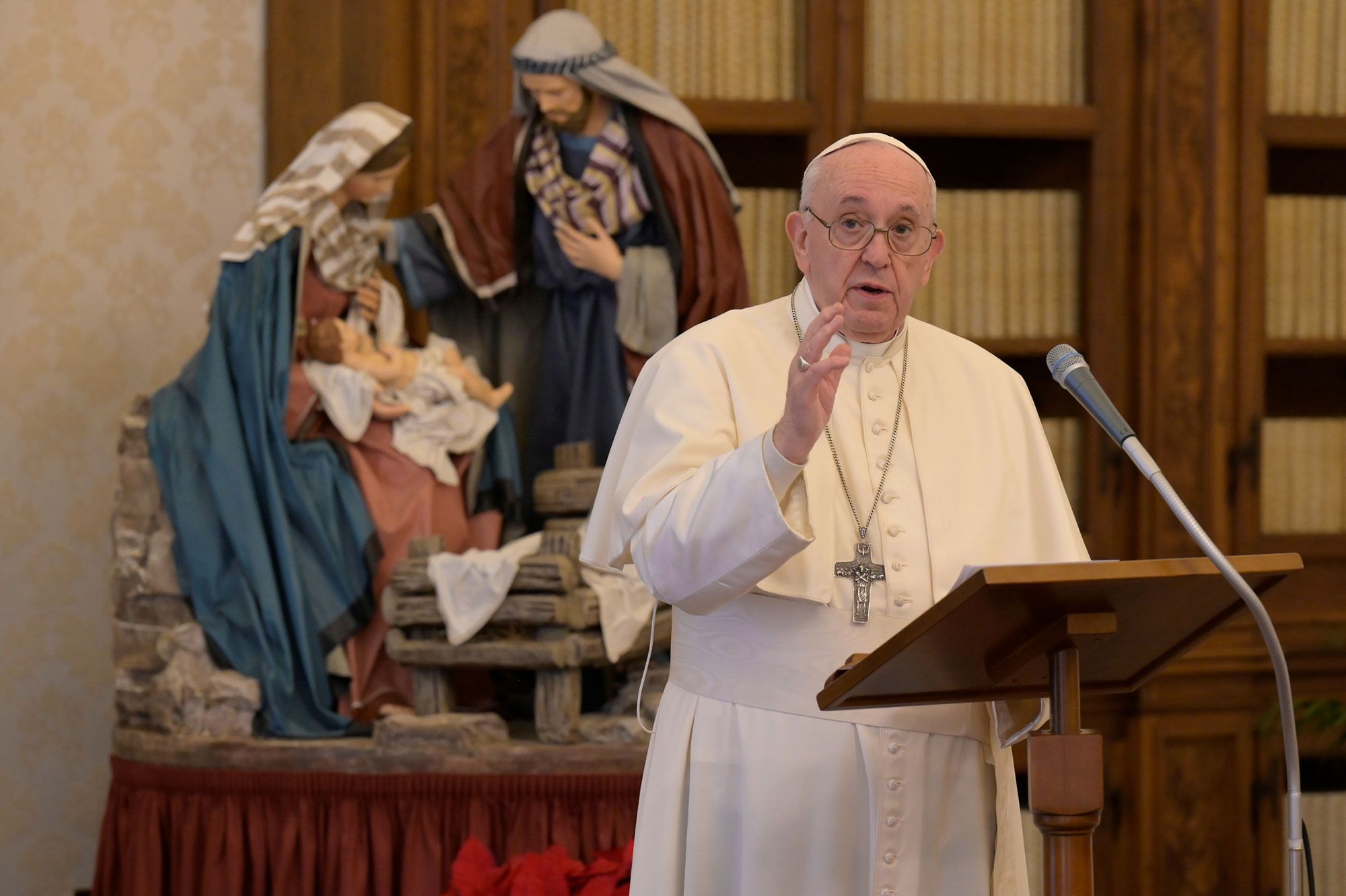 Première apparition du pape François après une 