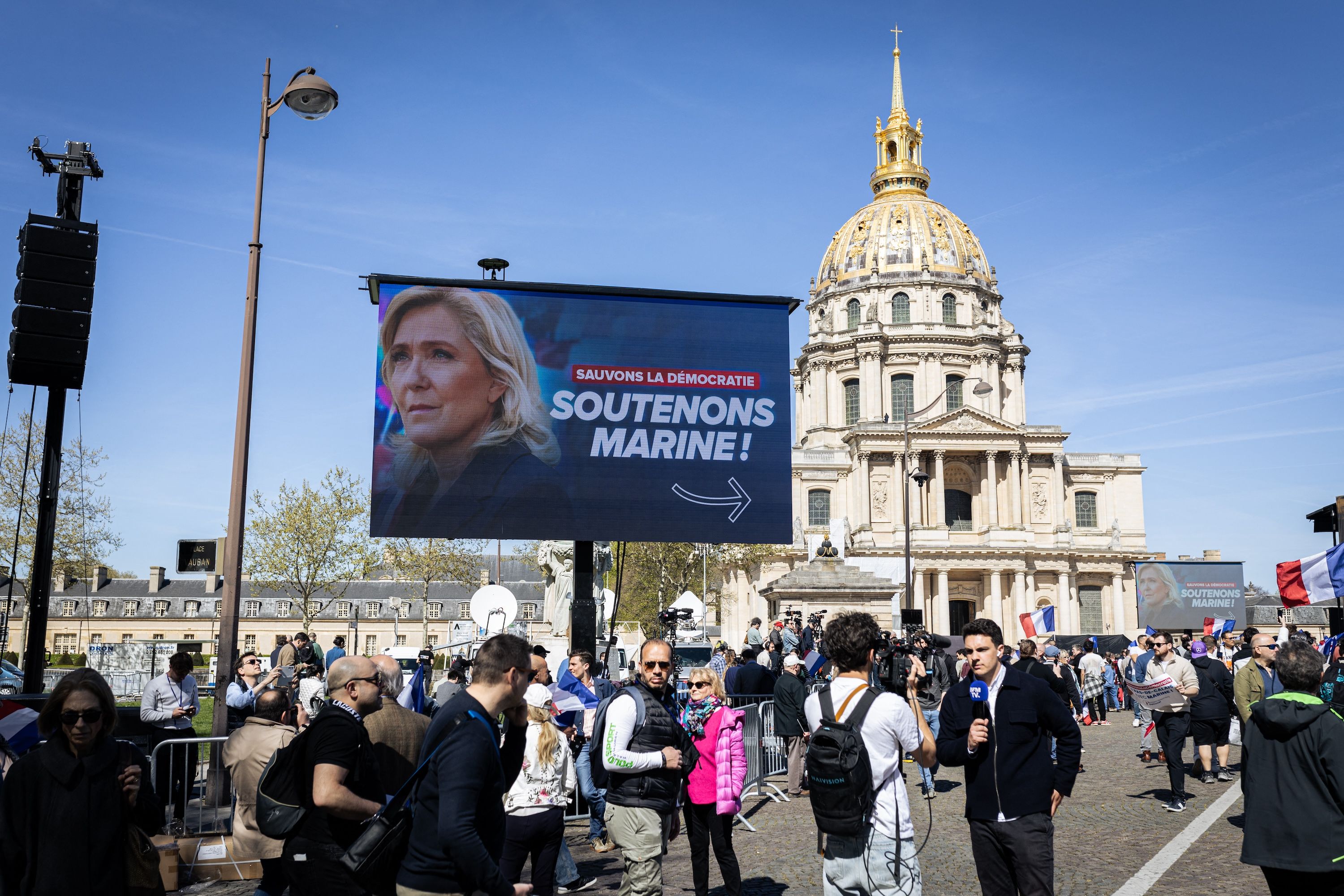 Comment le Rassemblement national veut « réapprendre la rue