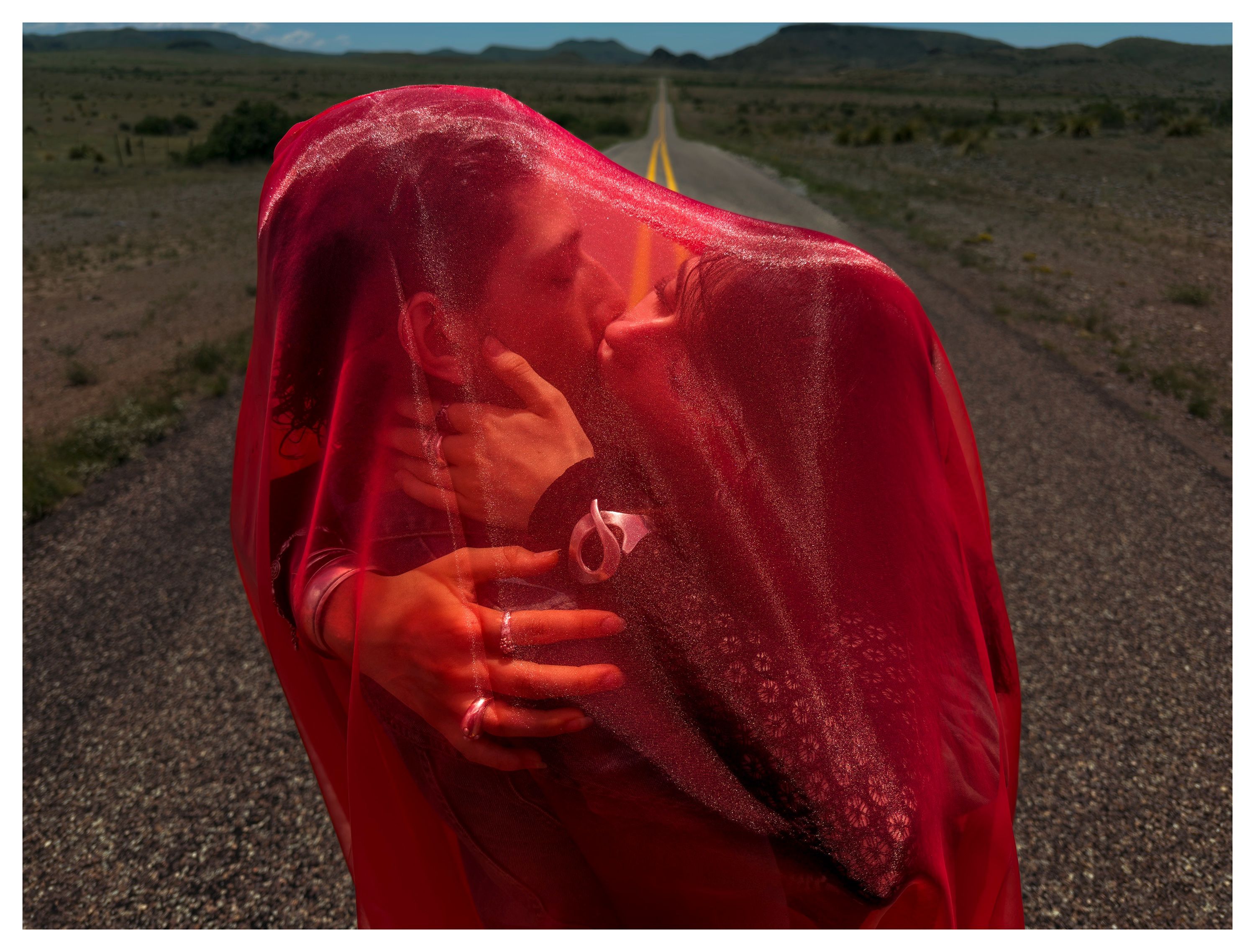 « Think Love » : l’intimité d’un couple photographiée à l’Iphone 17 Pro ...
