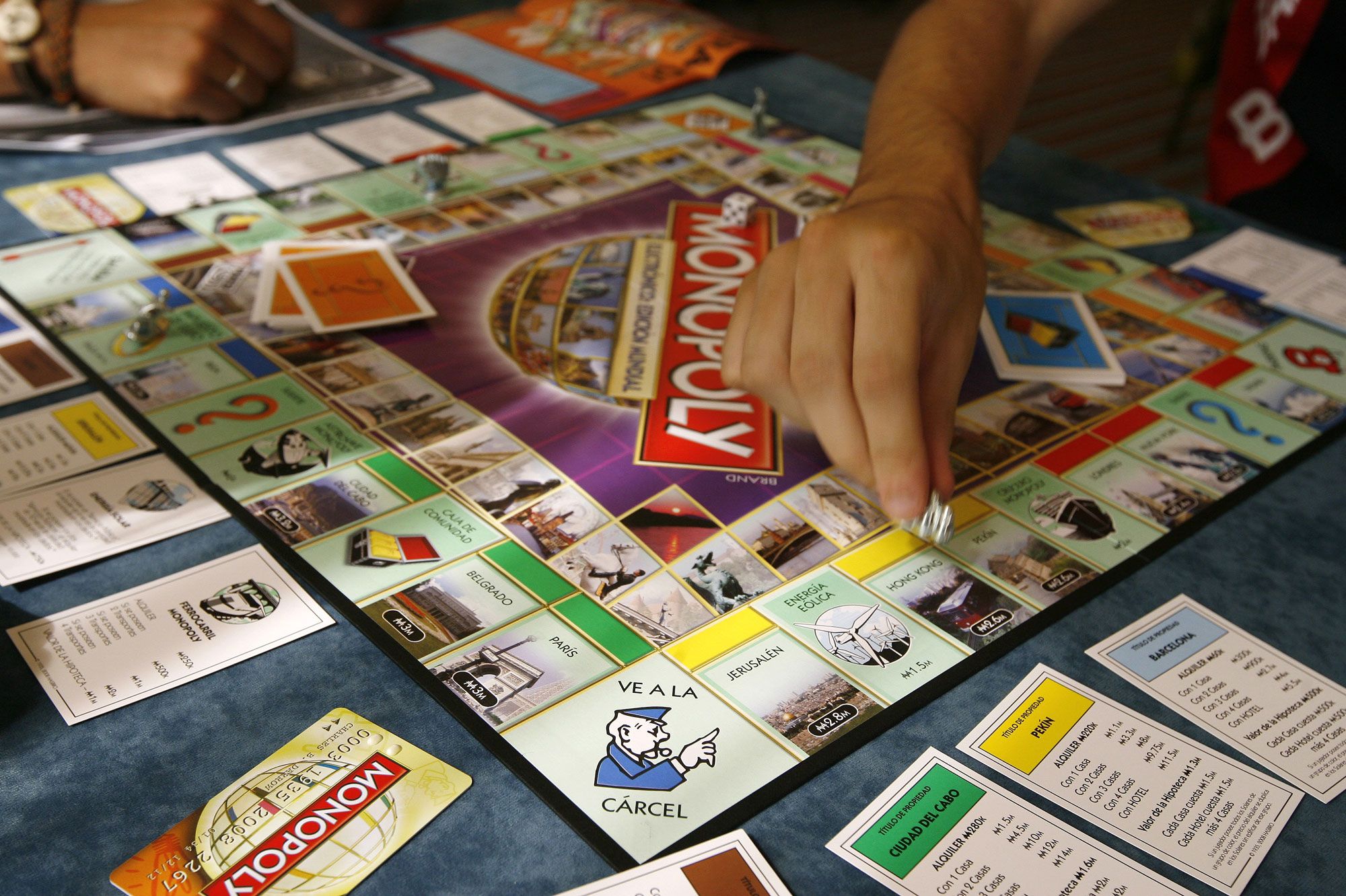 Des vrais billets dans les boîtes de Monopoly - Jusqu'à 20.500 euros