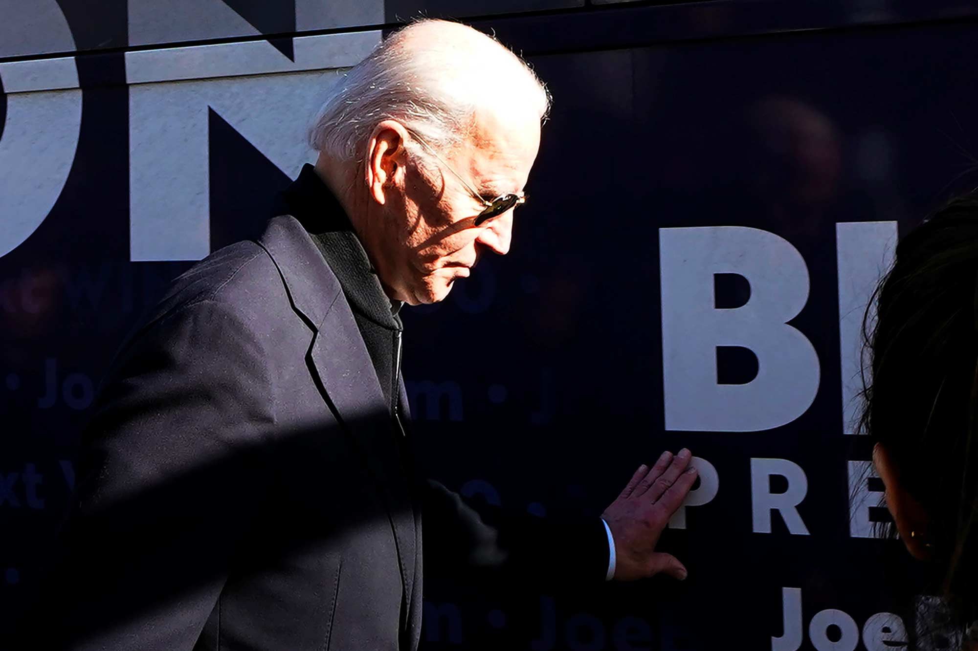 Caucus dans l'Iowa : Sanders et Buttigieg clament victoire, Biden ...
