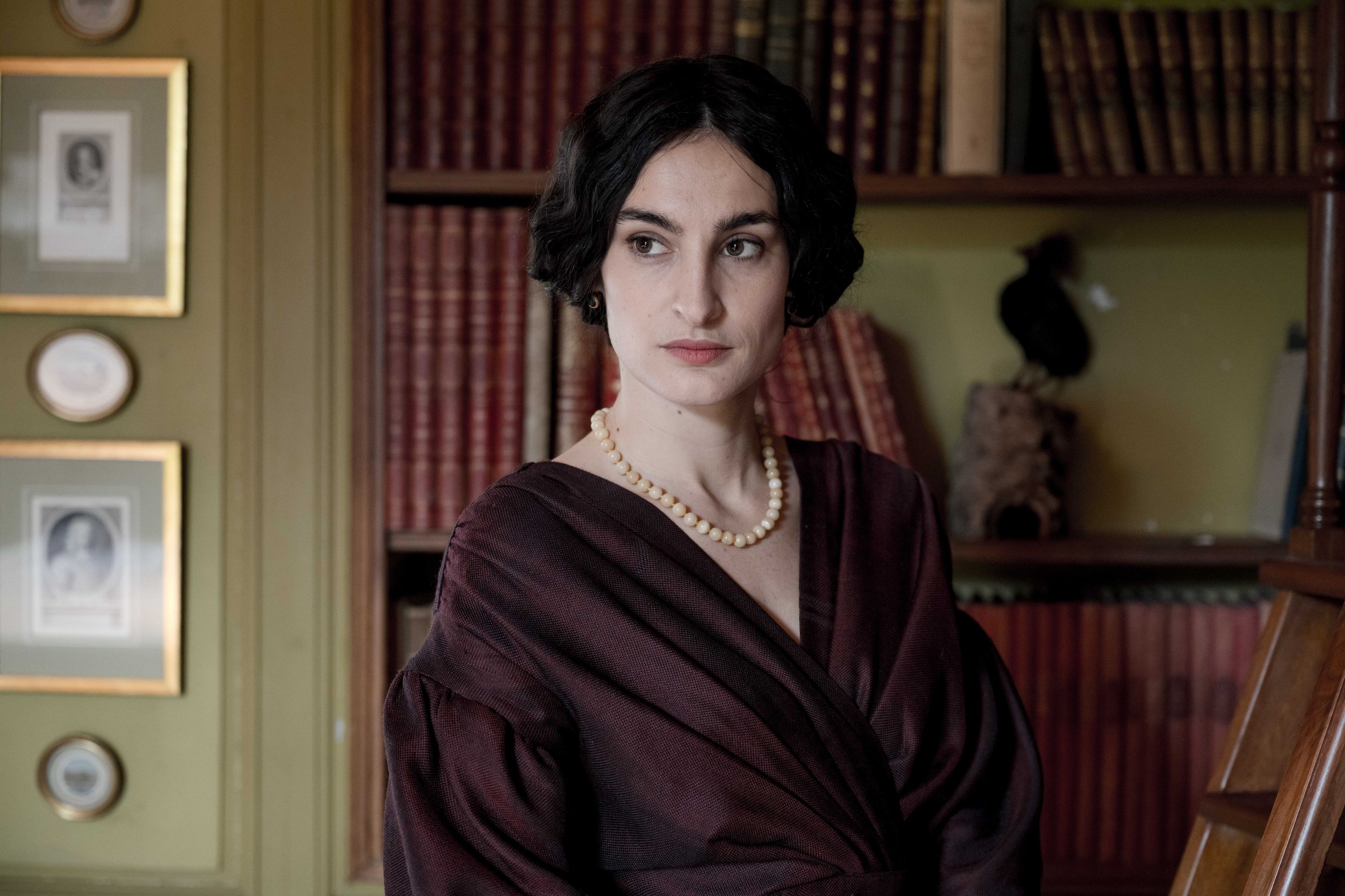 Nine d’Urso joue George Sand : « C’est plus olé olé de coucher avec son ...