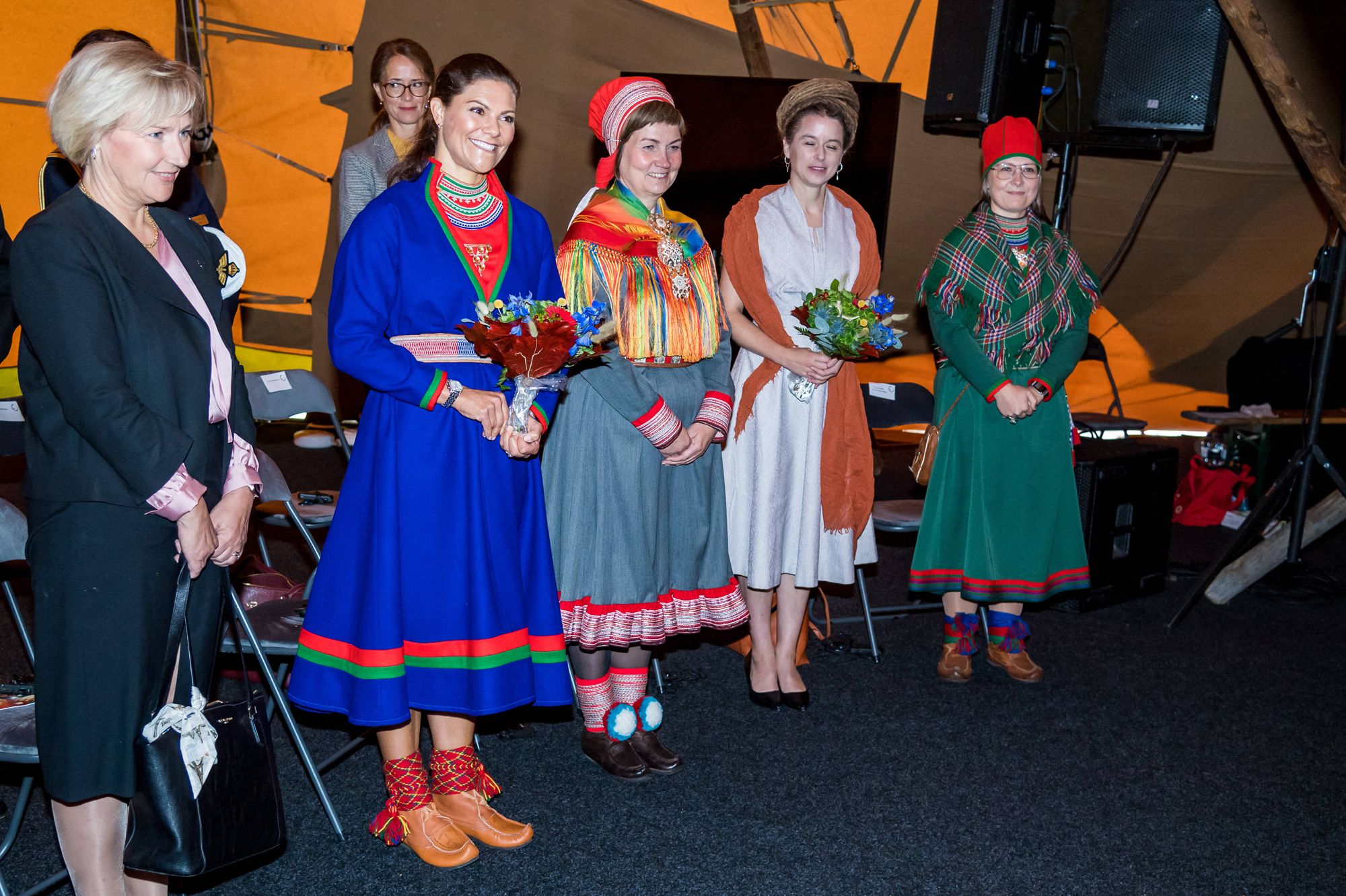 La princesse Victoria de Suède arborait sa tenue sami dans le Västerbotten