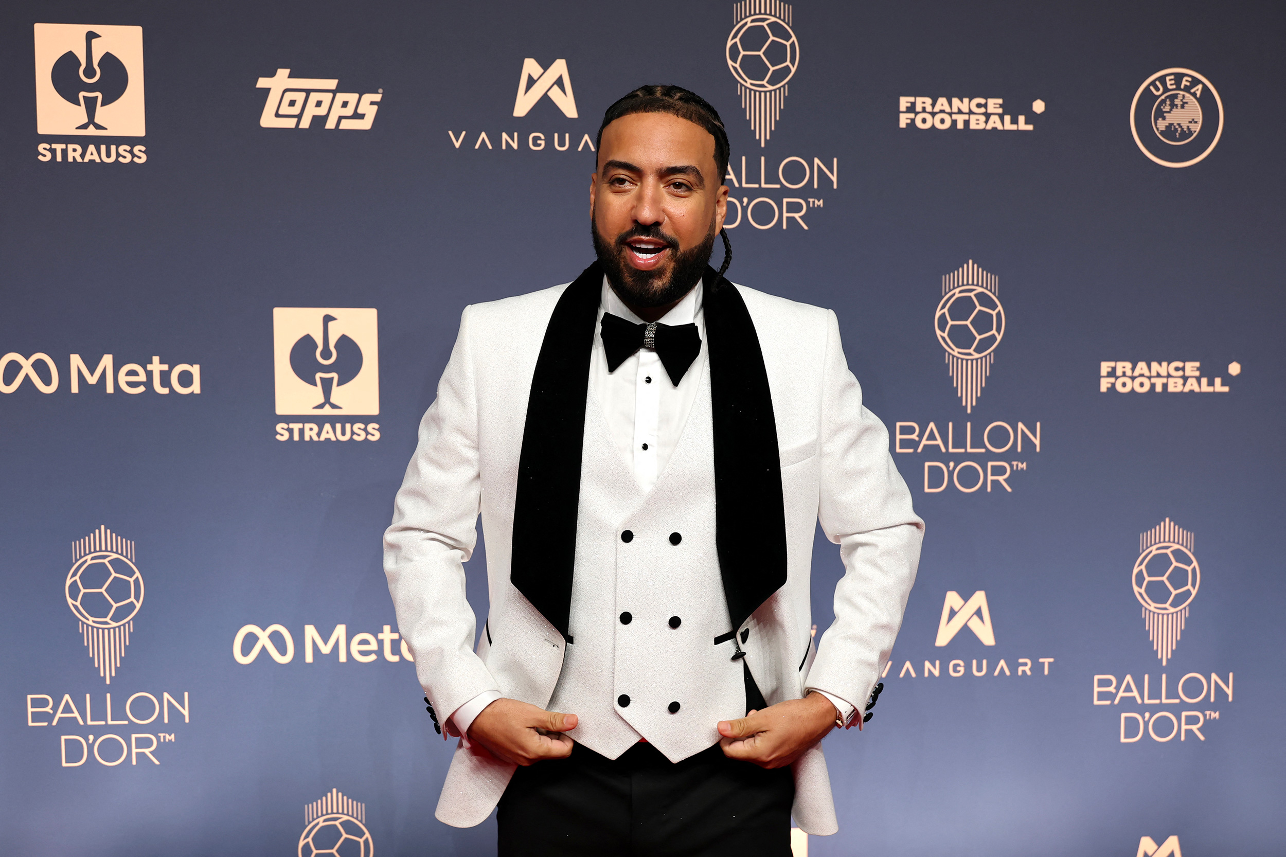 Le rappeur américain French Montana pose à son arrivée pour assister à la cérémonie de remise du Ballon d’or France Football 2026 au Palladium Theatre à Londres, le 26 octobre 2026.