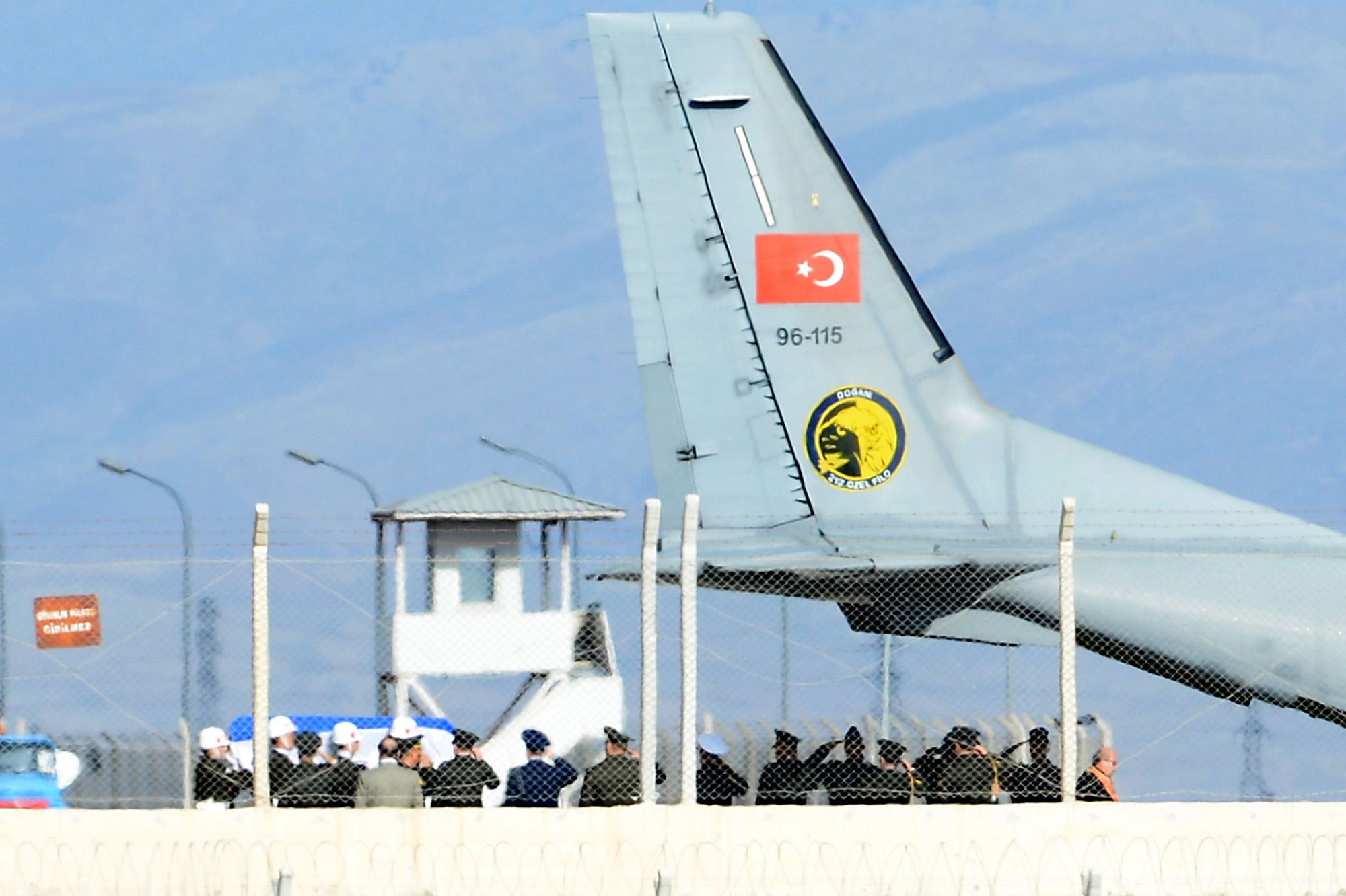 Le corps du pilote tué sera remis à Moscou - Avion russe abattu en Turquie