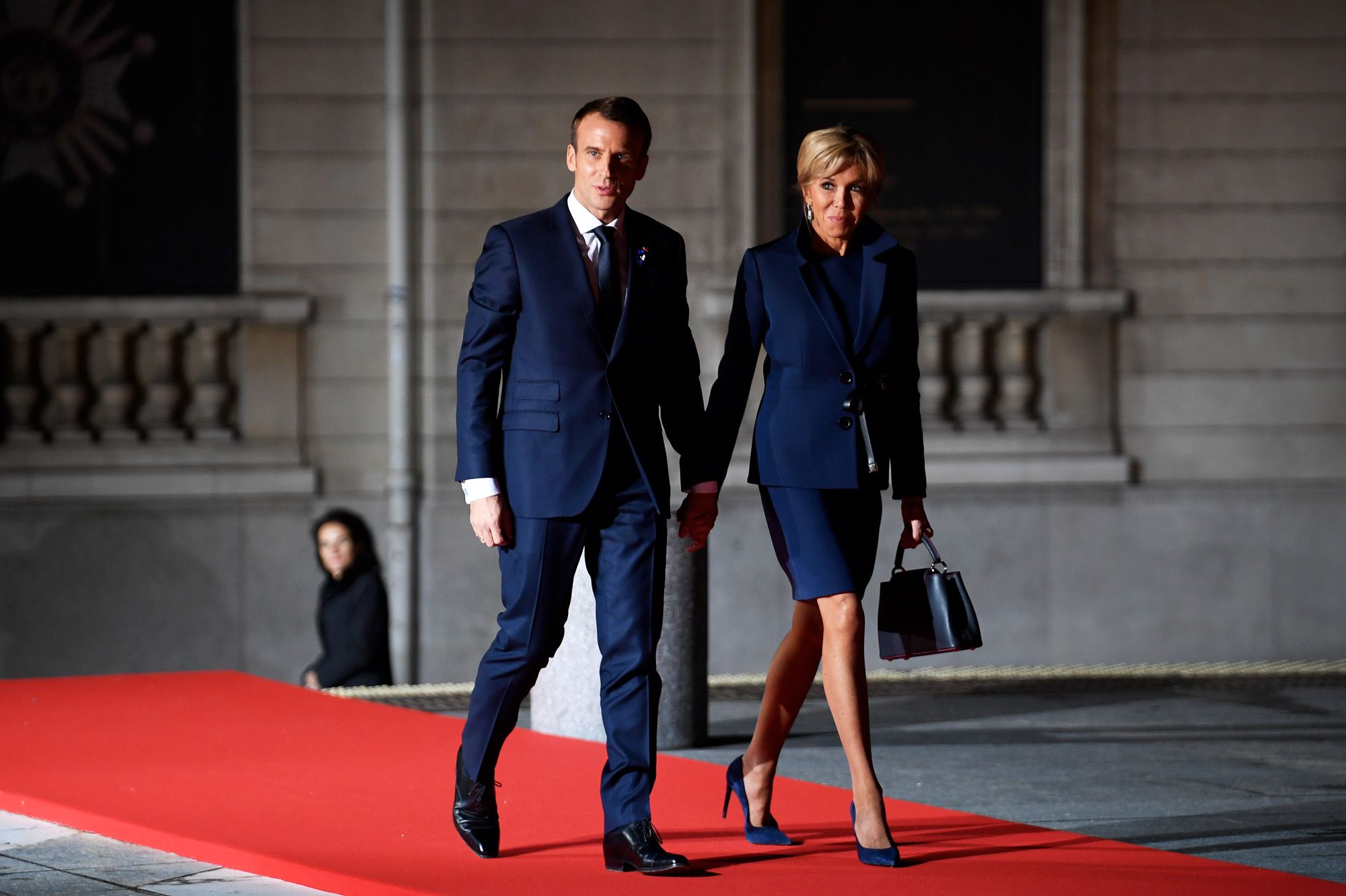 Emmanuel et Brigitte Macron accueillent le monde au Musée d'Orsay