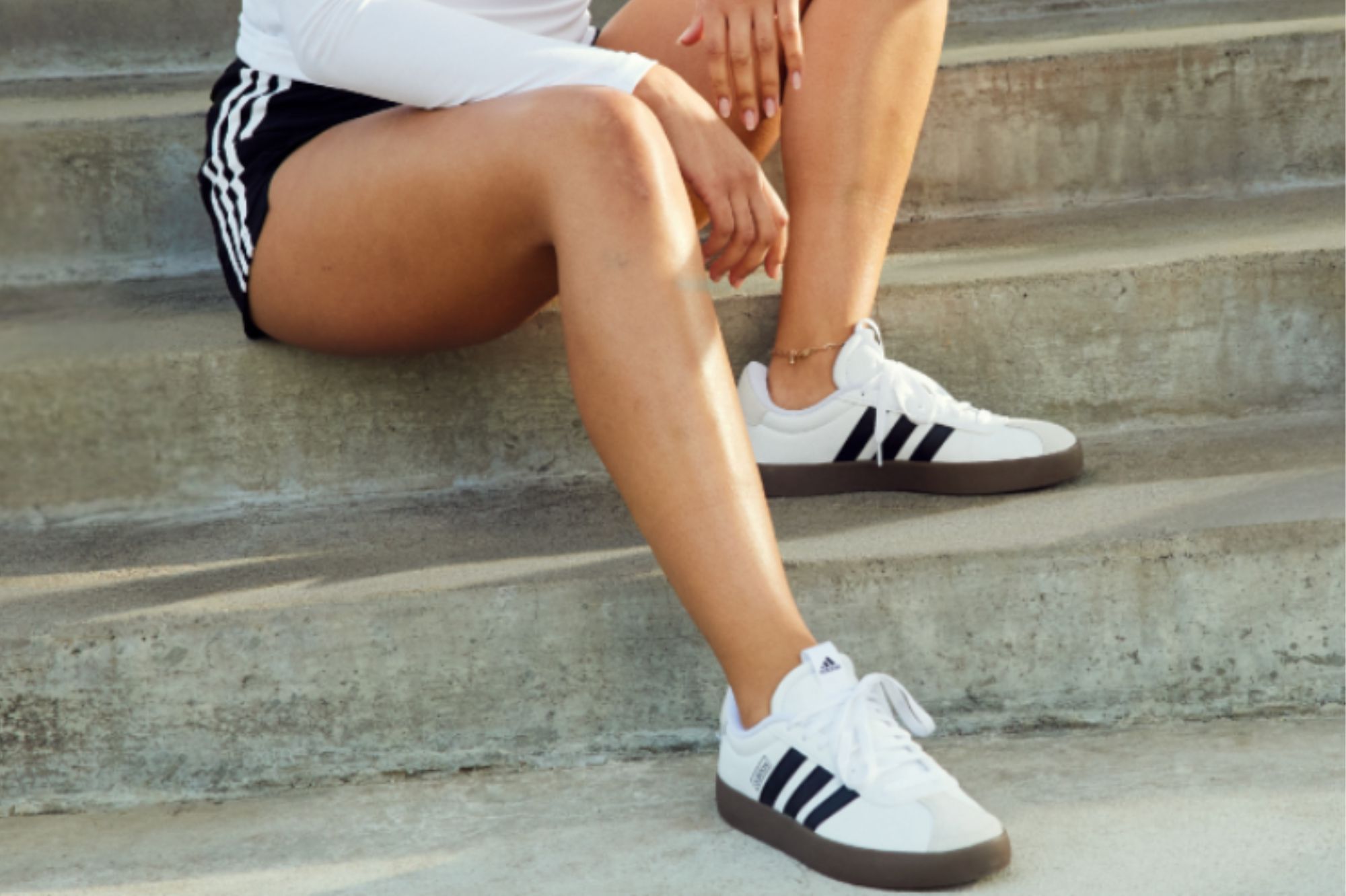 Baskets Adidas : Amazon fait chuter le prix de cette paire incontournable