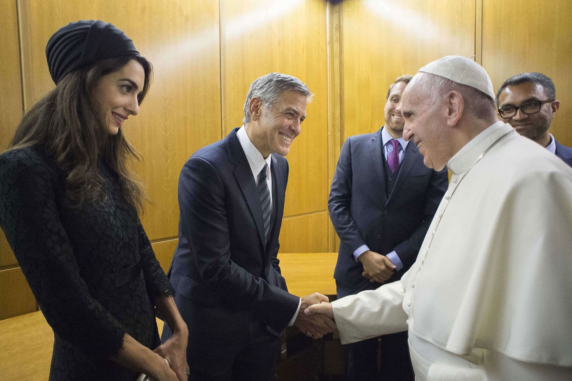 Amal et George Clooney ont rencontré le Pape François