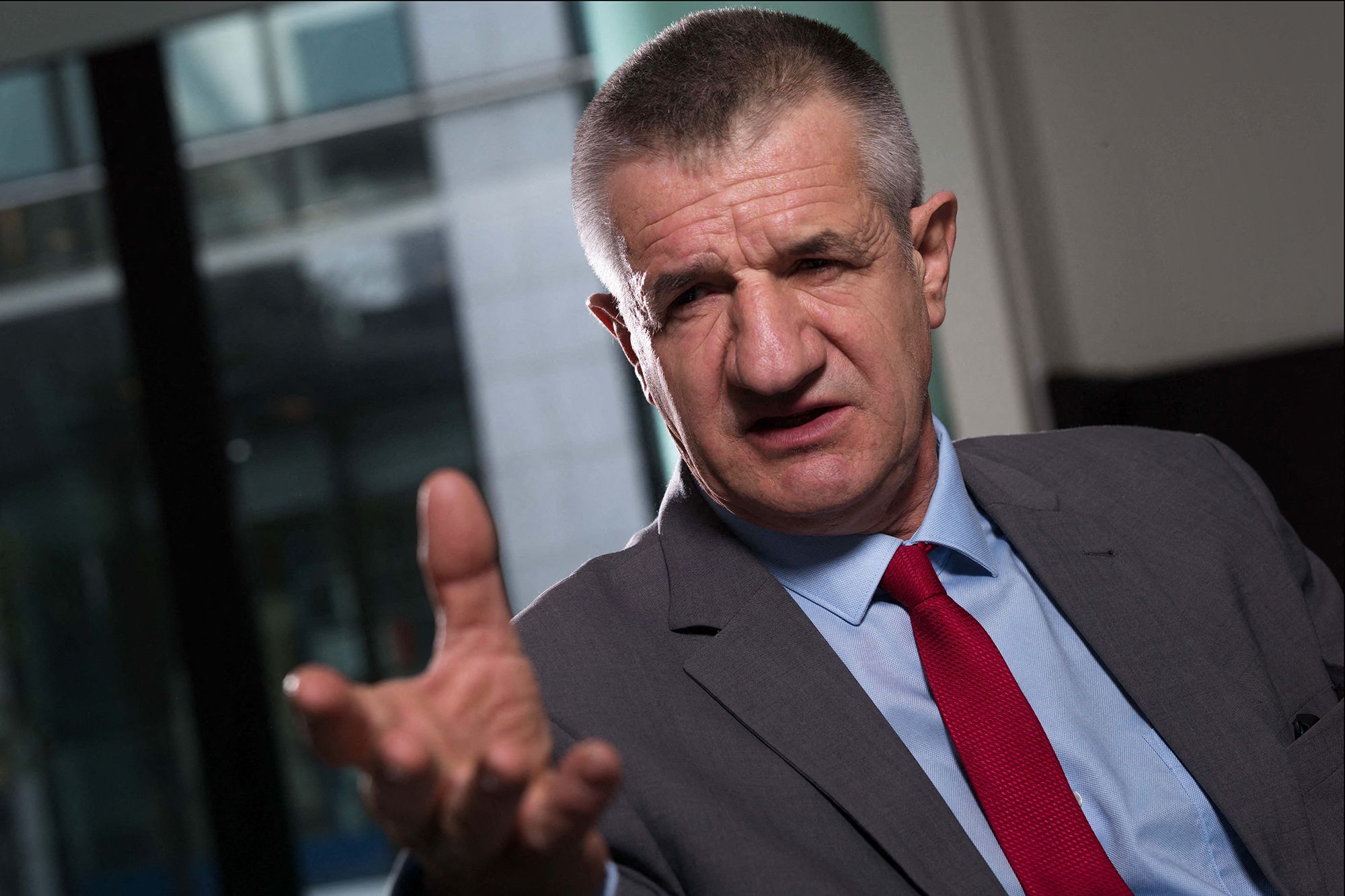 Présidentielle : Jean Lassalle a obtenu ses 500 signatures et parrainé ...