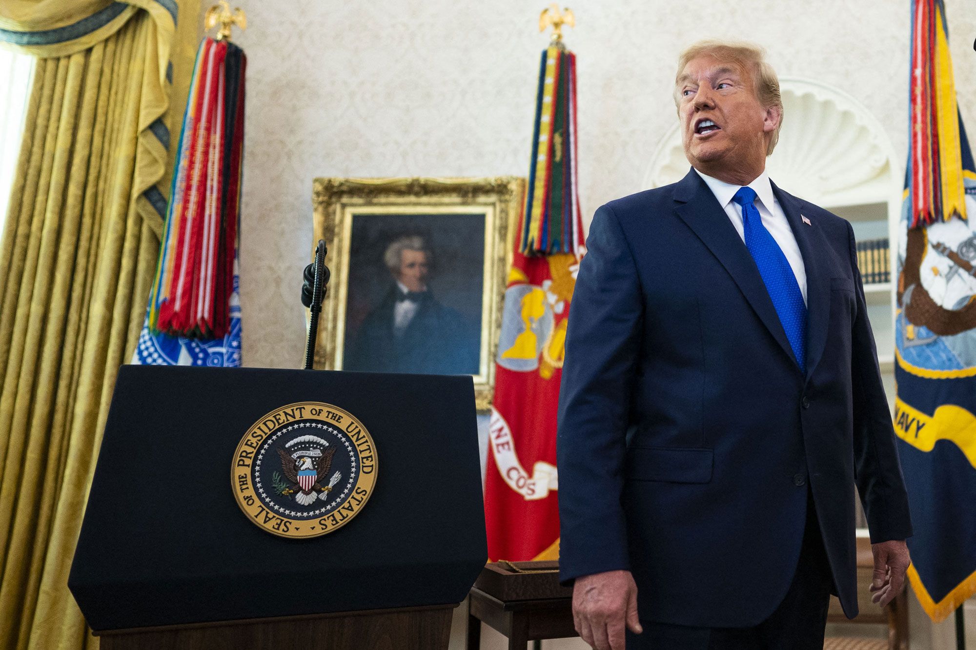 Enquête russe, crimes en Irak, fraude : Donald Trump poursuit les grâces