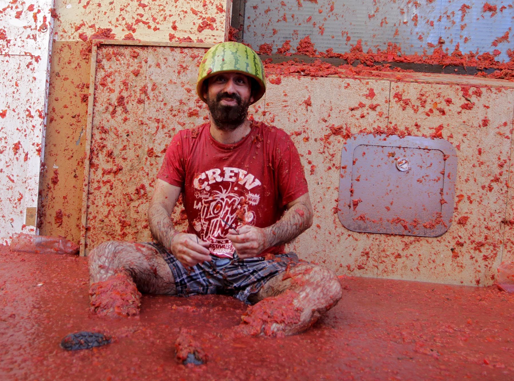 Bataille géante de tomates pour ses 70 ans - Tomatina