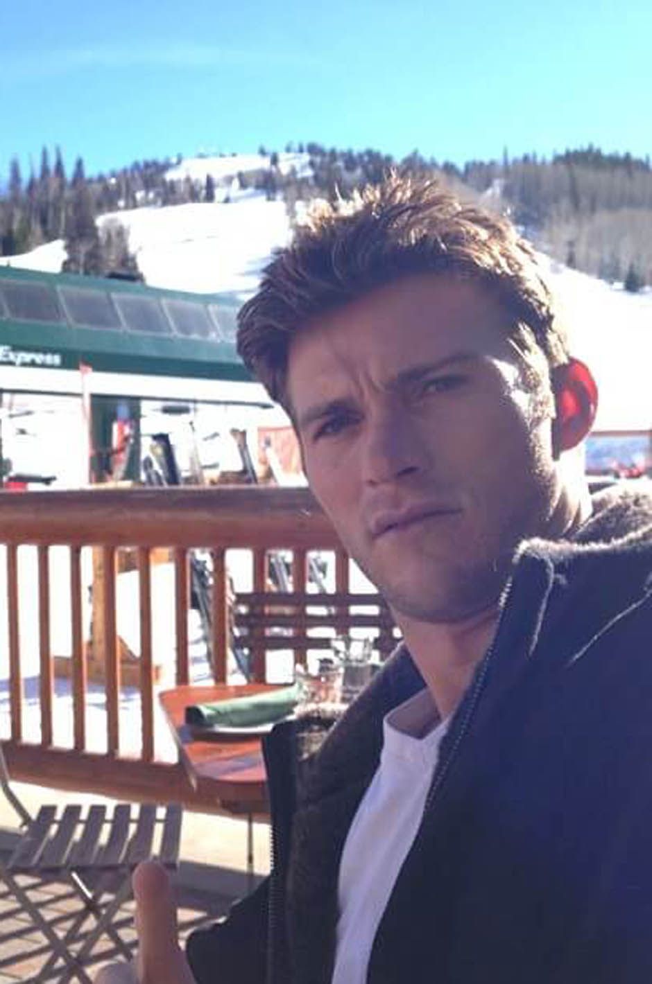 Insta Story. Scott Eastwood : le playboy farceur