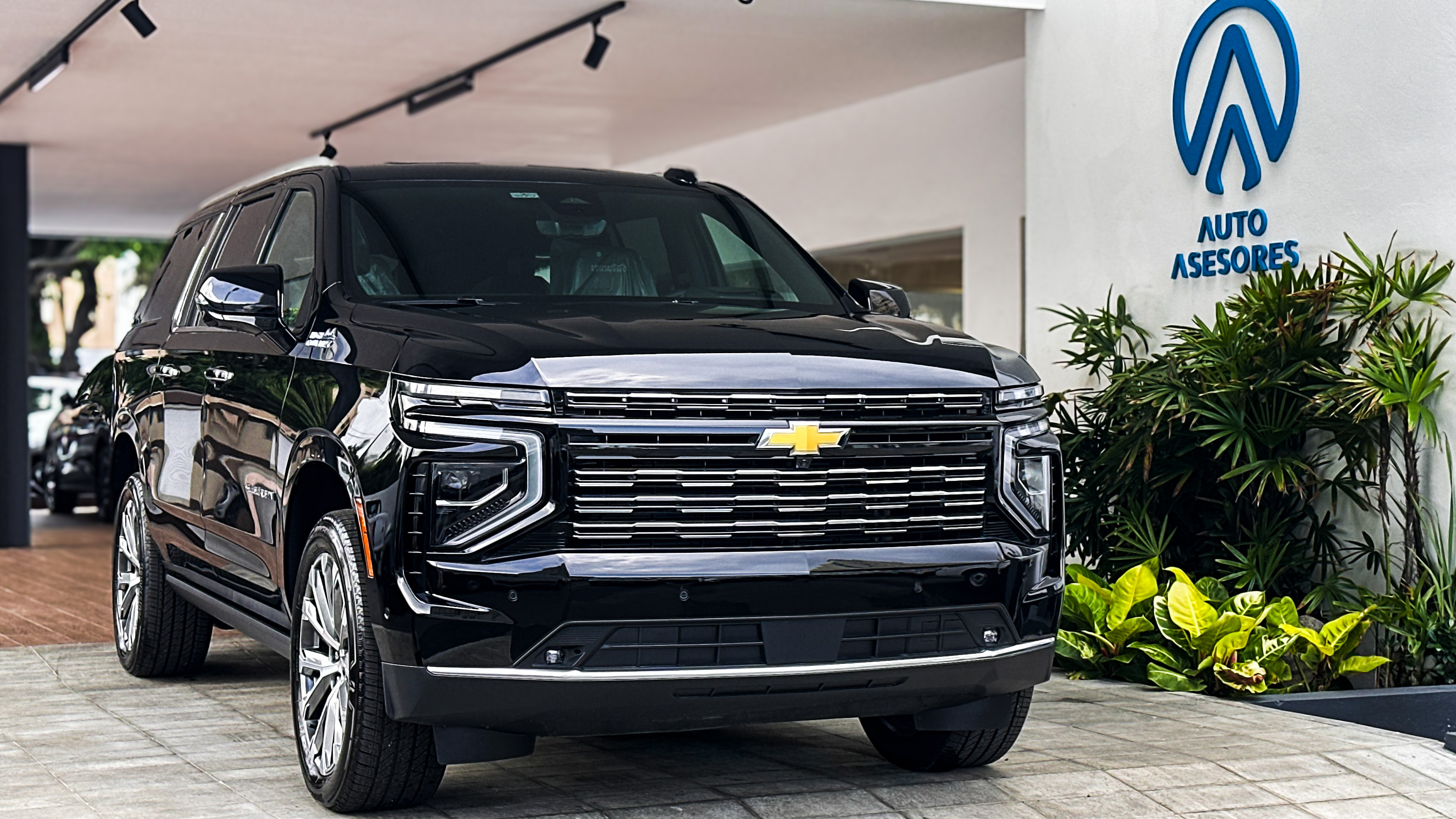 Chevrolet Suburban High Country