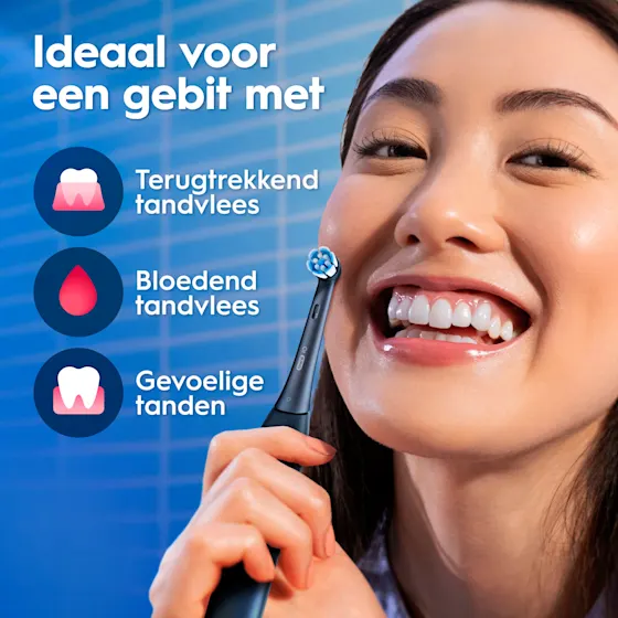 Oral-B iO 3 Elektrische Tandenborstel Zwart & Blauw + 4 Opzetborstels