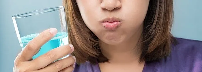Fluoridespoeling helpt bij diabetes voor schonere tanden