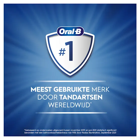 Oral-B Pro-Junior 6-12 tandpasta, met de claim 'Stopt vroege gaatjes en beschermt de dichtheid van de tanden'.