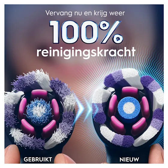 Oral-B Pro 3D Clinical Intensieve Whitening Tandpasta en 4 Zwarte Opzetborstels Bundel
