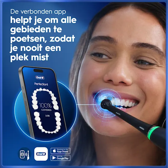 Oral-B iO Series 5N Black Electric Toothbrush + 4 Refills