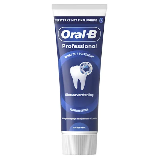 Oral-B Professional tandpasta, met de claim "Glazuurversterking vanaf de 1e poetsbeurt" prominent weergegeven op de verpakking.