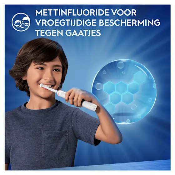 Oral-B Pro-Junior 6-12 tandpasta, met de claim 'Stopt vroege gaatjes en beschermt de dichtheid van de tanden'.