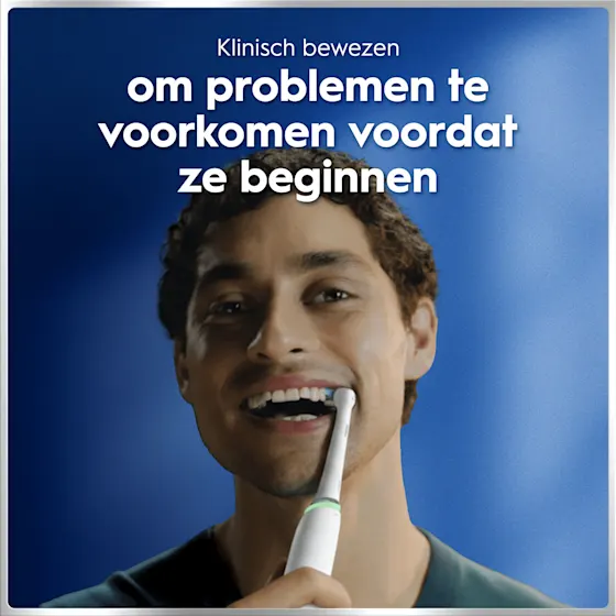 Oral-B iO 6 Elektrische Tandenborstels Wit & Roze Duoverpakking + 8 Opzetborstels