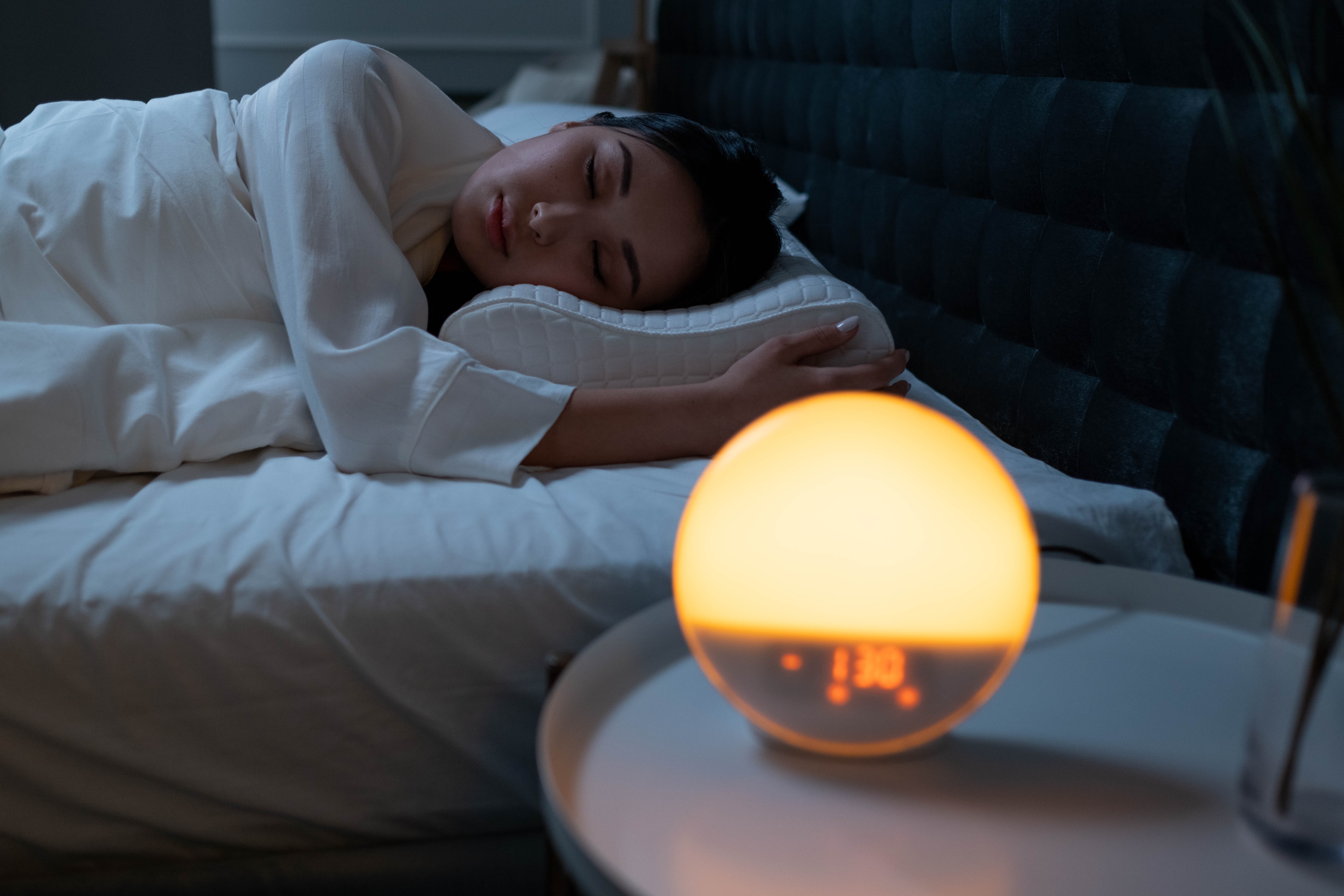 Heath risks of sleeping with the lights on | Base