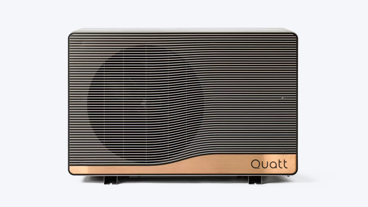 Quatt 7kw monoblock buitenunit frontaal gefotografeerd