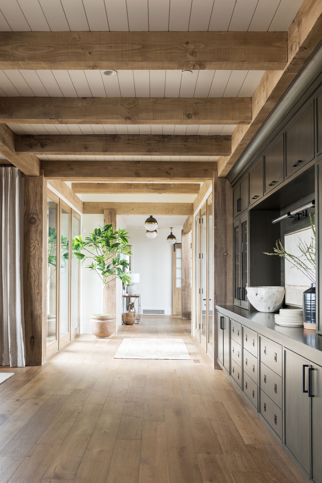 White Shiplap Ceiling With Wood Beams The Best Picture Of Beam