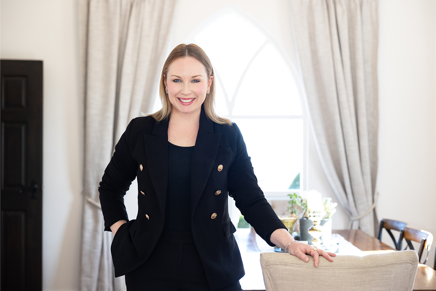 Hayley Parzis Sales Associate to Alexander Parzis Toop&Toop - TOOP+TOOP